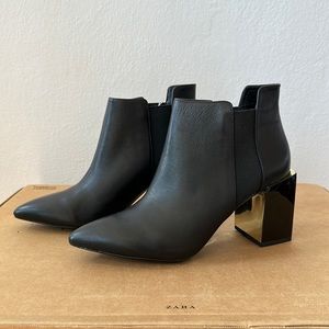 NWT ZARA Reflective Gold Block Heel Black Leather Chelsea Boot